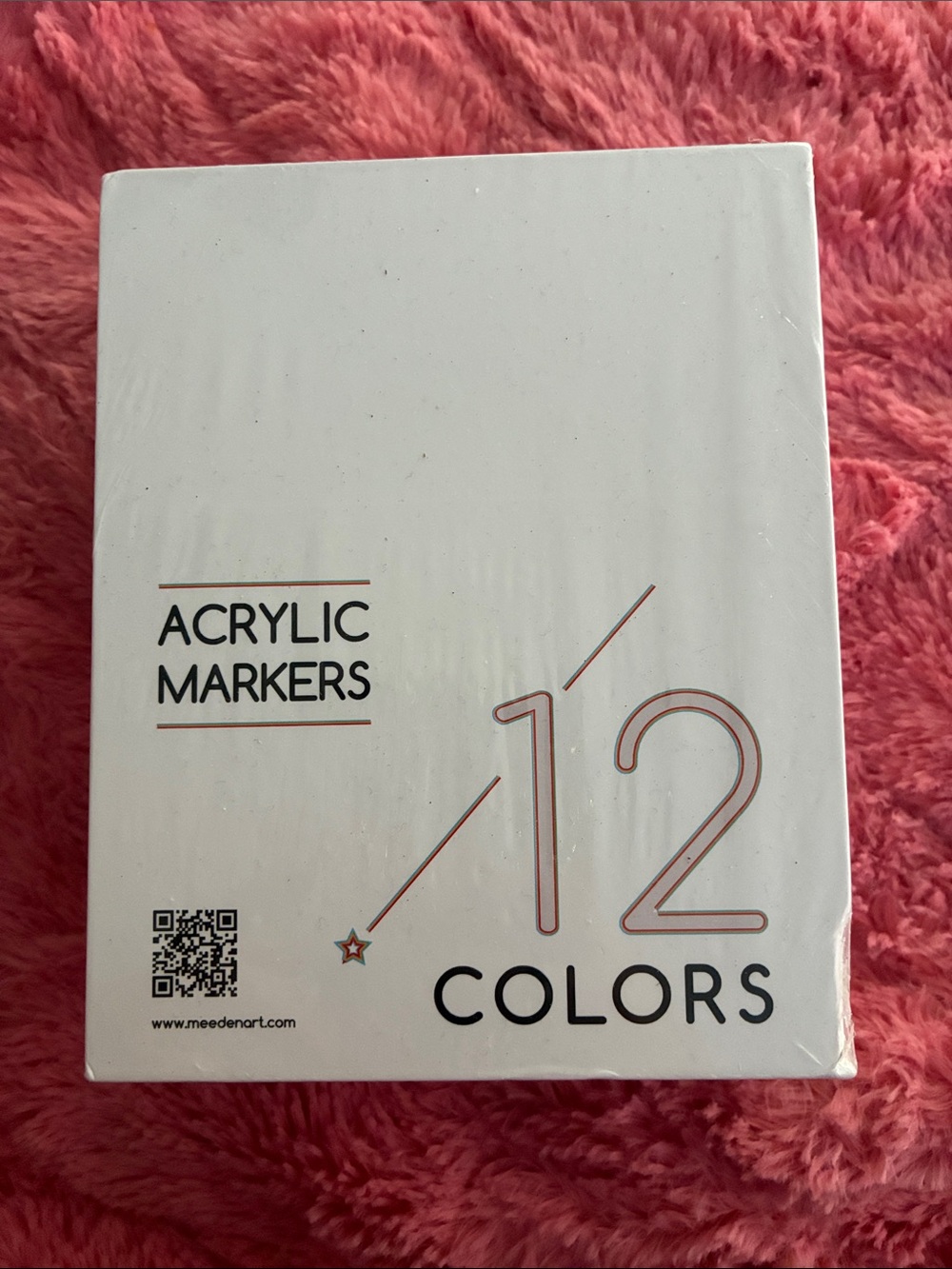Acrylic Markers 12-Color Set - White Packaging